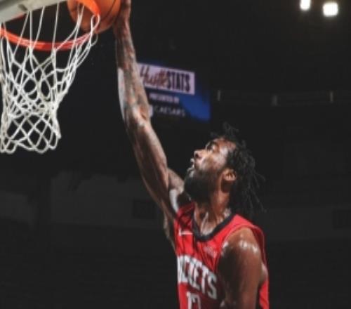 逐漸回暖！火箭官方發(fā)布贏球海報(bào)：伊森當(dāng)選封面人物