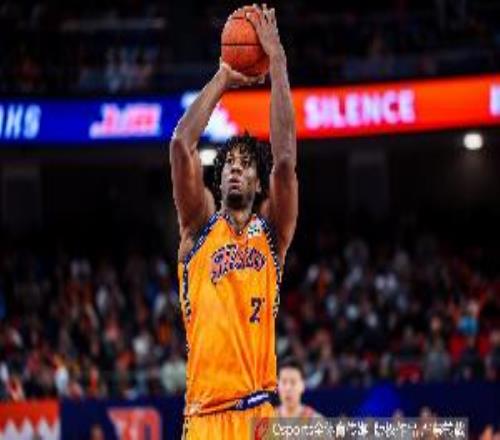 白邊：NBA節(jié)奏更快但CBA的對抗很激烈這里的球員不會頻繁假摔