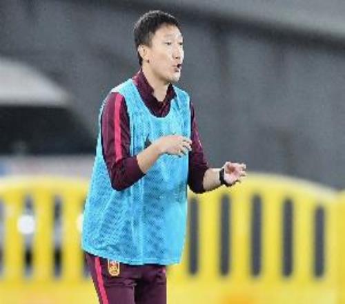 曲波談兒子：能不能成職業球員不重要，重要是讓他通過足球學做人