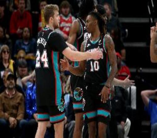 該來的還是來！灰熊三節(jié)戰(zhàn)罷僅落后太陽2分末節(jié)1640崩盤