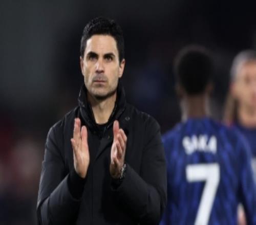 费迪南德：阿尔特塔召回了那么多健康的国脚，不过这可以理解