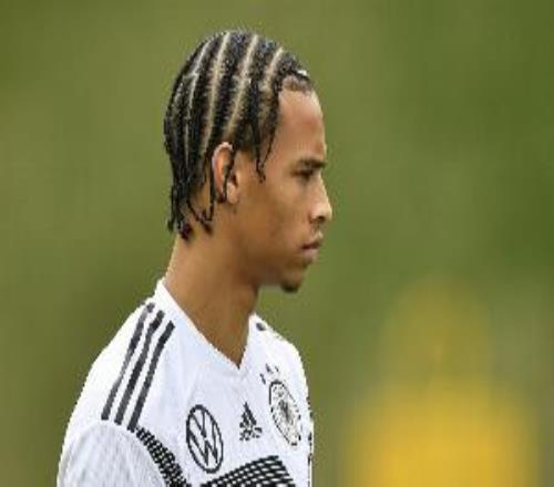 德國隊將帥聲援薩內：噓聲對薩內不公平，希望球迷們支持他