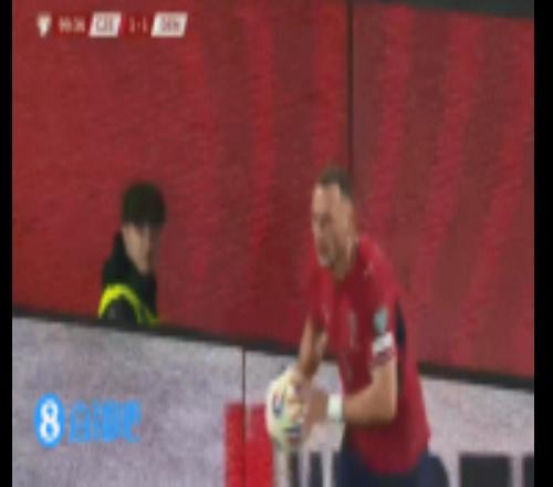 捷克加時賽再次領(lǐng)先！克雷伊奇混戰(zhàn)破門，丹麥全隊投訴未果