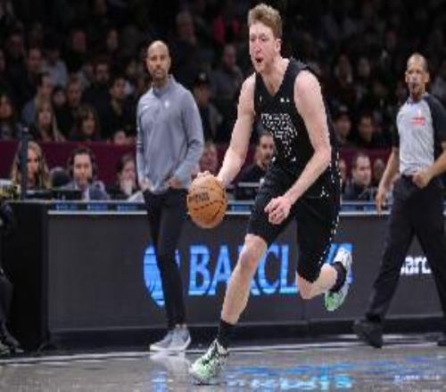 左腳踝扭傷！籃網(wǎng)主帥：沃爾夫仍需穿著保護靴暫無回歸時間表