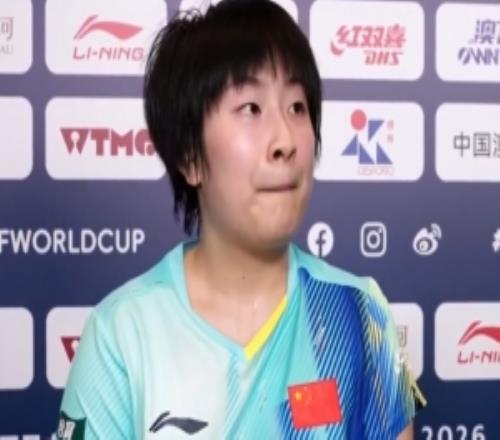 覃予萱：今天前三板比较主动和坚定，是以拼的心态和早田去打的