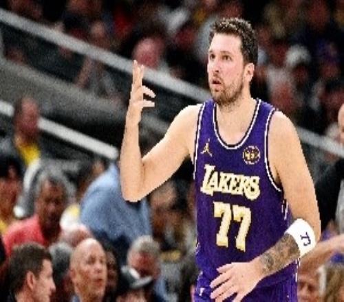 077单月600分排不进前30！一人几乎包揽前11哈登场均得分进前6