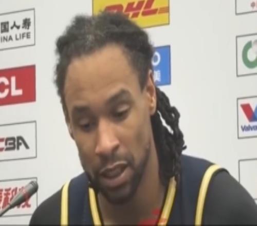 薩林杰：遇到困難需要有人站出來(lái)今天我們攻防兩端都找到了節(jié)奏