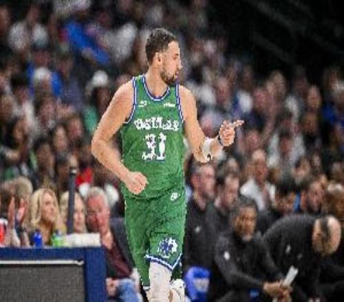 獨行俠客戰(zhàn)雄鹿克萊&華盛頓&馬丁&馬紹爾&巴格利不打