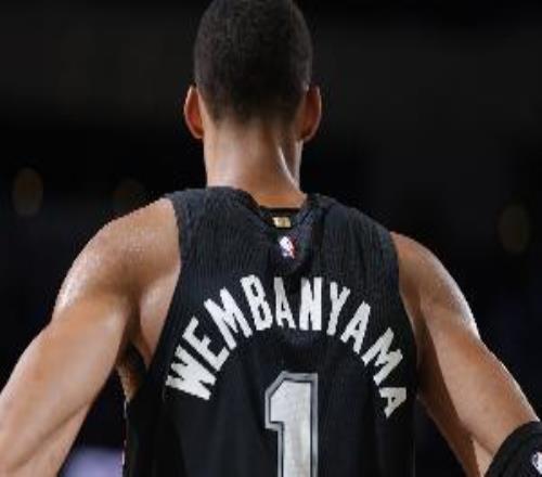 弗萊：文班足夠年輕且迅速改變了球隊文化我支持他拿MVP