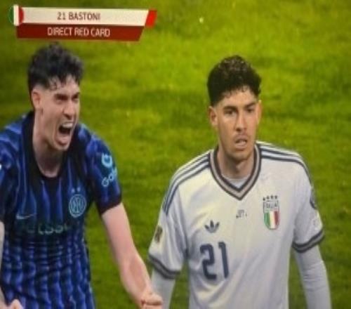 今日趣圖：紅牌！不要給意大利任何機會！巴斯托尼今天愚人節(jié)快樂