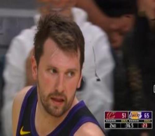 東契奇三分命中&單月578分追平06科比并列湖人隊史單月得分王