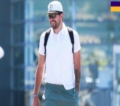 客场挑战联盟第一！湖人官方晒球队登机照能否延续连胜