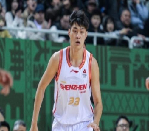 媒体人：在贺希宁胡金秋两大MVP候选夹缝砍新高王浩然展现价值