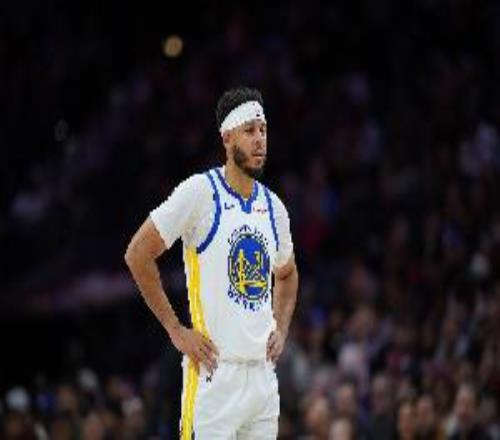 提供火力！賽斯庫(kù)里半場(chǎng)替補(bǔ)出戰(zhàn)10分鐘8投5中貢獻(xiàn)12分2板