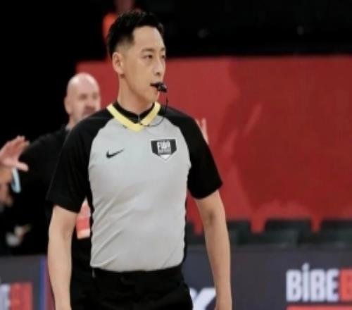 角逐28個(gè)名額！中國裁判高昳杰孫健入選女籃世界杯38人初選名單