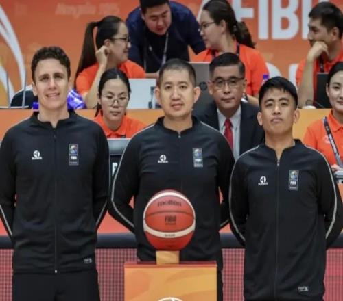 納塔蓬?瓊塔帕 Nattapong Jontapa（左二）?