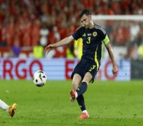 羅伯遜：噓我們的只是一小部分球迷，英格蘭也01輸給日本