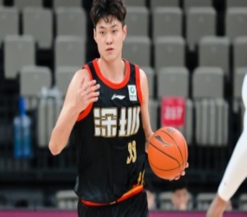 豪取8連勝！深圳最近勢(shì)頭太猛了僅用一節(jié)半就領(lǐng)先廣廈20+