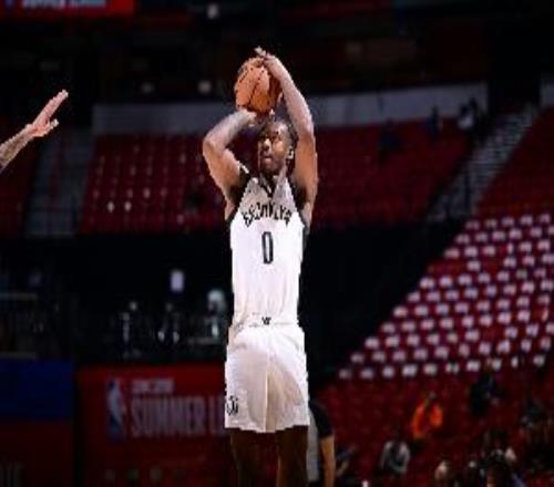 灰熊官宣：球隊(duì)正式用10天短合同簽下懷特黑德和奧卡尼