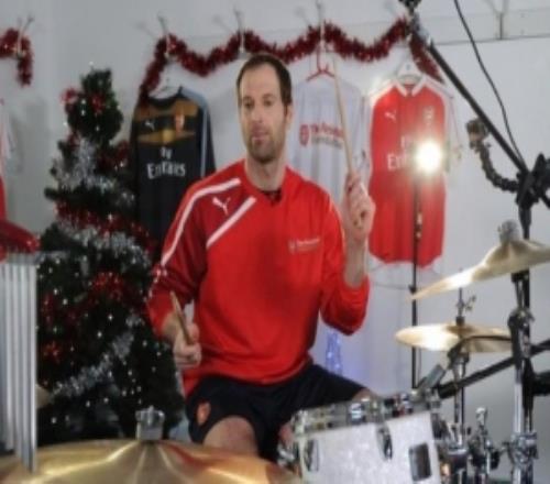 切赫：打鼓教會我如何用不同的方式使用四肢，未來想執(zhí)教一支球隊