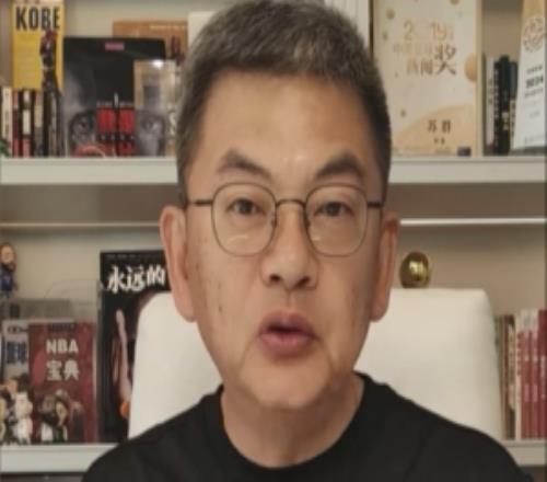 苏群：没有东契奇湖人过首轮都很成问题接下来祈祷他没有大碍