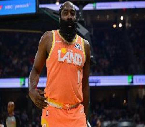 哈登谈技犯后稳住局面：我们冷静了下来季后赛这种情况会很常见