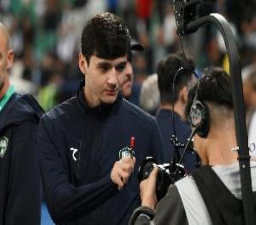 TA：胡桑諾夫是烏茲別克斯坦版本的C羅，在國內家喻戶曉