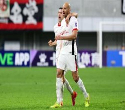 費利佩是2012年來首位生日戴帽中超球員，也是生日進球最年長球員