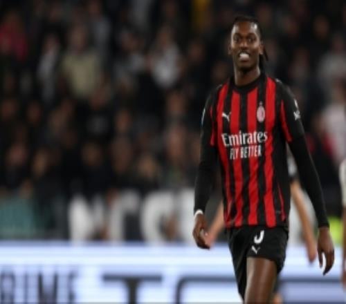 意天空：萊奧已康復(fù)可以出戰(zhàn)那不勒斯，他完成了全部合練