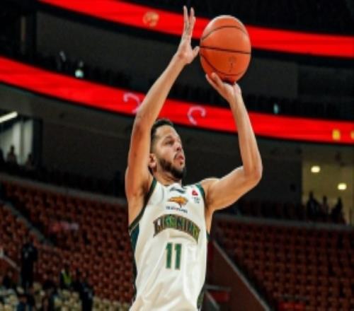 媒體人：截止目前遼籃三個(gè)小外誰(shuí)走還沒最終確定