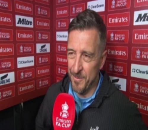 維爾港主帥：我們丟球有點(diǎn)輕易，但進(jìn)入八強(qiáng)已是了不起的成就