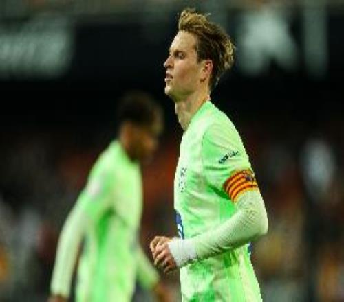 記者：德容還將缺戰(zhàn)歐冠首回合，目標(biāo)是對陣西班牙人時復(fù)出