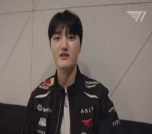 peyz：Oner哥真的人很好我覺(jué)得他給隊(duì)伍氛圍帶來(lái)很多正面的影響