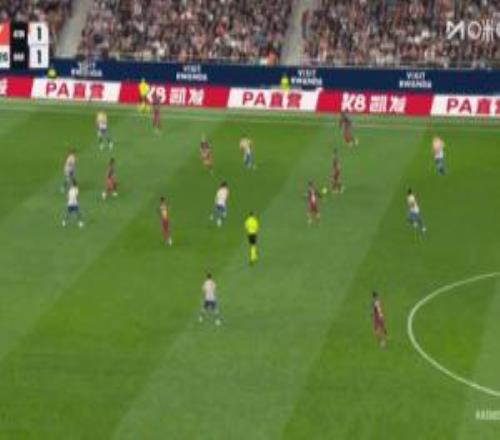 神來之筆！奧爾莫蝎子擺尾挑球過人傳中，費蘭插上掃射被穆索撲出