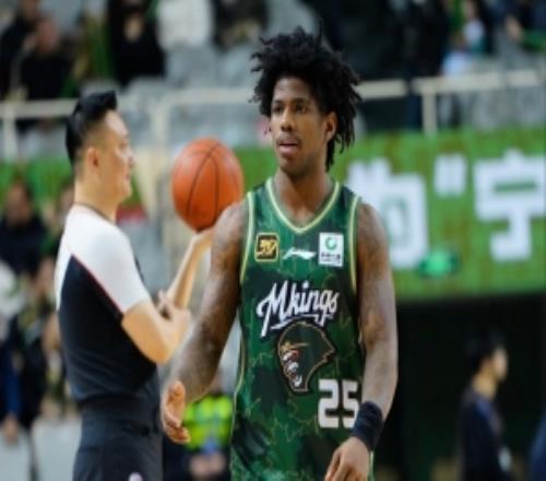 媒體人：肯德里克戴維斯的優(yōu)先續(xù)約權(quán)買斷費用標價不低