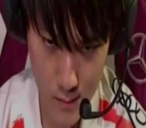 看不起哥哥韓網(wǎng)挑戰(zhàn)：JackeyLove今天每擊殺1人發(fā)10萬韓元！