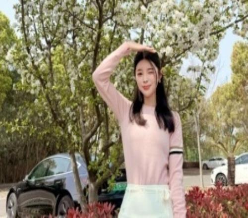 糖小幽曬照：揮桿見自在，俯仰生歡喜