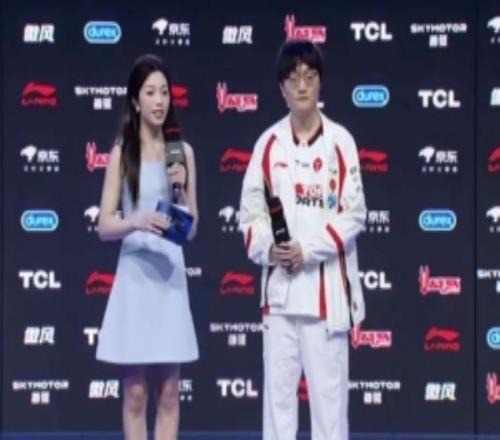 Tian采訪：有的選手要找回狀態(tài)，有的選手是新人，大家都很不容易