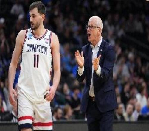 哈士奇沖4年3冠！NCAA瘋?cè)嚎的腋裉蕴晾Z伊殺進(jìn)NCAA決賽