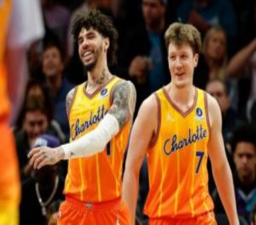 只要我不給你傳球！三球255個三分超東契奇緊追隊友克尼佩爾