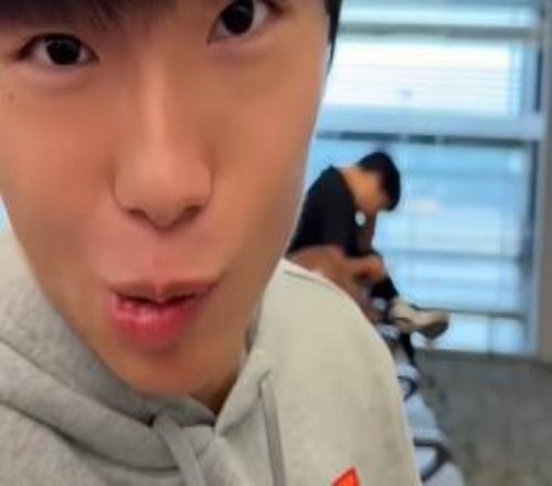 辱罵米特里策家人?李鎮(zhèn)全回應(yīng)：我不會(huì)講羅馬尼亞語(yǔ)英語(yǔ)也不咋會(huì)