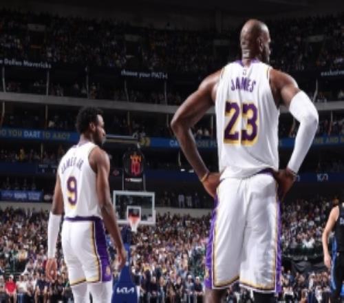 詹姆斯：今晚我們?cè)谶M(jìn)攻端表現(xiàn)很好全隊(duì)有36次助攻節(jié)奏上佳