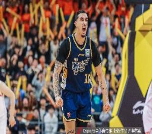 互飆！山東外援珀塞爾半場11中6砍18分廣東外援奎因12中6轟19分