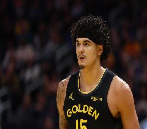 越來越好用！桑托斯上半場(chǎng)9中4得到12分3板1斷得分全隊(duì)最高