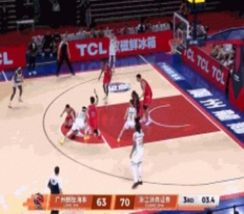 時間剛剛好！朱俊龍自投自搶轉(zhuǎn)身拋投壓哨命中