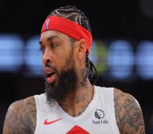 效率不高！英格拉姆13中6拿15分4助正负值13