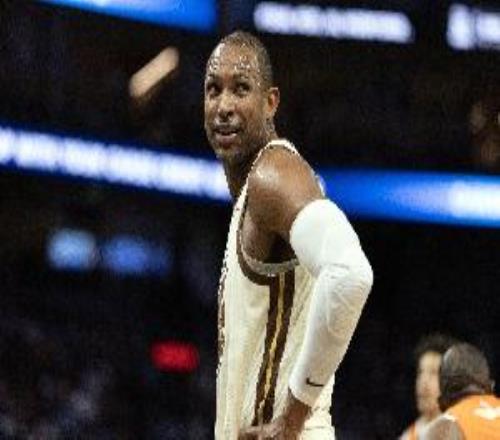 科爾：霍福德將加大訓(xùn)練強度希望他本周晚些時候回歸備戰(zhàn)附加賽