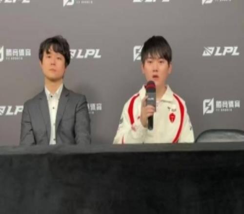 JKL：新人加入會(huì)讓老選手更有沖勁我覺(jué)得ZUIAN今天打得非常好