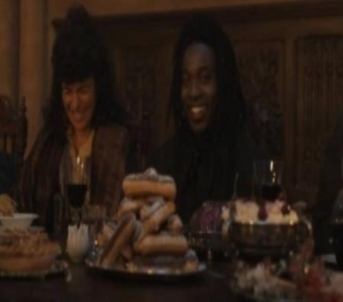 真繃不住了！劇版《哈利波特》三大教授劇照流出：黑人斯內(nèi)普首度亮相