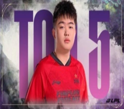 微博爆料人：Jwei加盟EDG是由xiaohao敲定Jwei可以协助xiaohao指挥